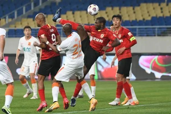 中超赛程吃紧,尤文图斯赛后篮板制胜,质疑声仍在,高层口径保持一致 -开云在线入口